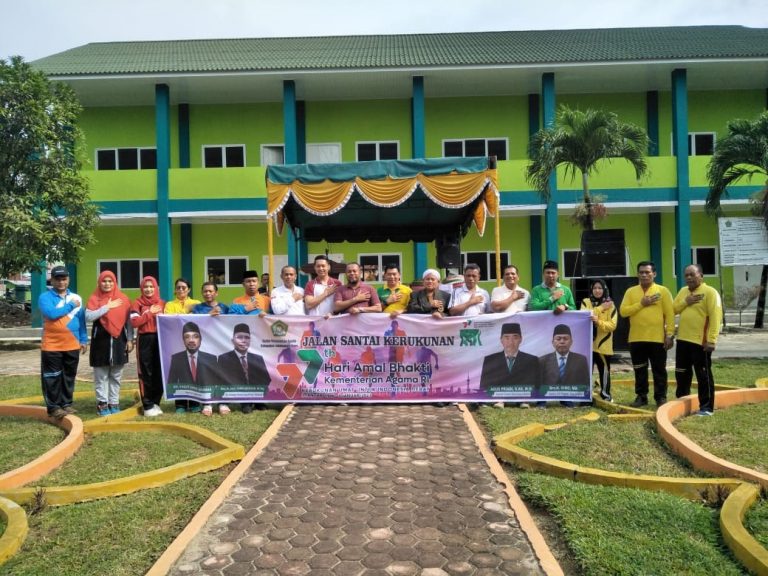 Jalan Santai Kerukunan dalam Rangka HAB Ke 77