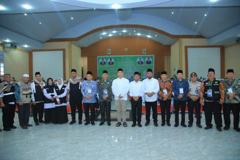 Kemenag Labura Sambut Jemaah Haji Asal Labura di Embarkasi Medan