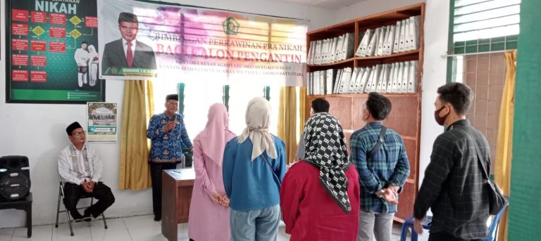 Kasubbag TU Kemenag Menjadi Narasumber Saat Bimbingan Pra Nikah Catin